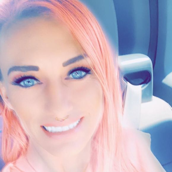 Meet your Posher, Corrine - Picture 1 of 1